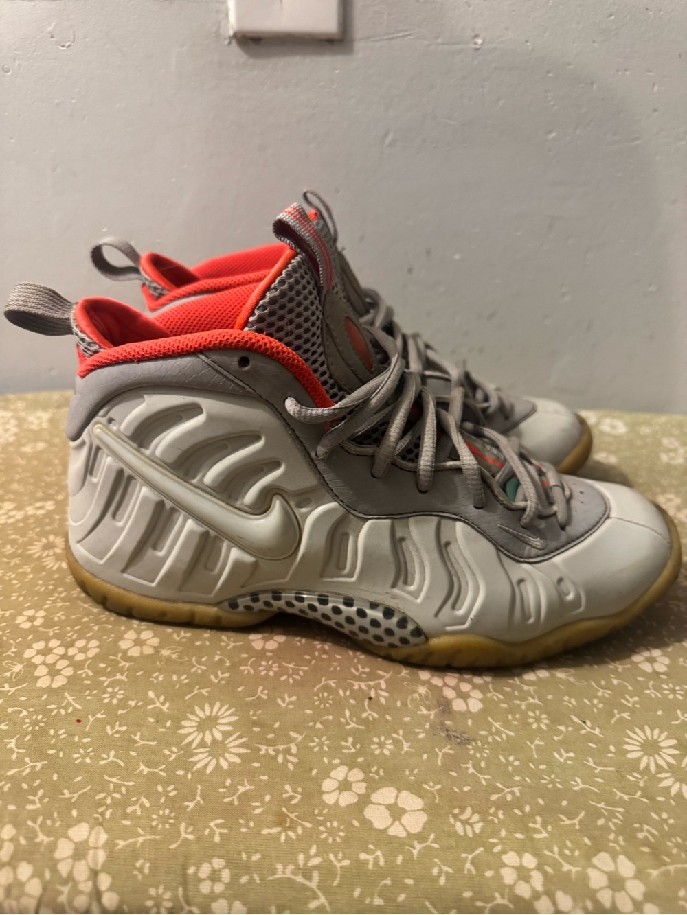 Nike Foamposite - Picture 2 of 6